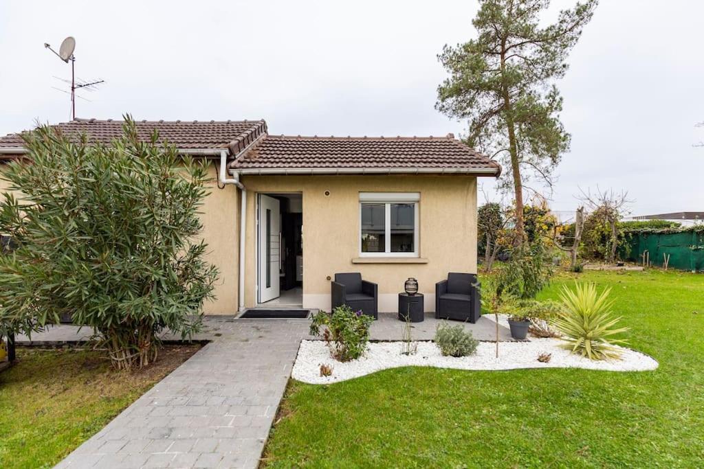 Independent House With Garden - Airport Cdg And Exposition Center Of Villepinte เซวรอง ภายนอก รูปภาพ